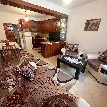 2S Vila Boutique Pogradec 4*