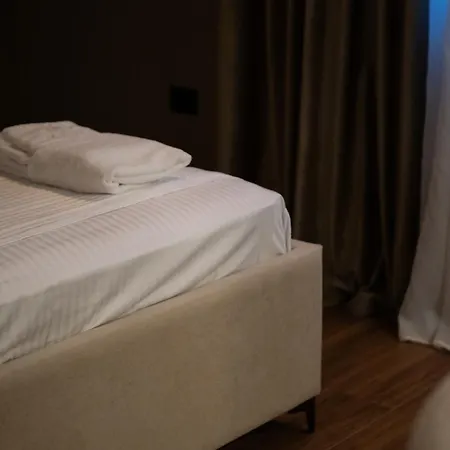 2S Vila Boutique Pogradec Апарт-отель Поградец